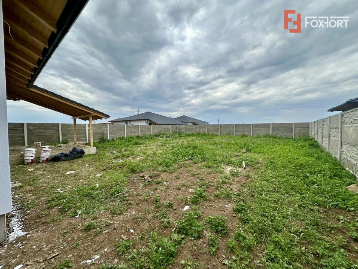 Casa individuala cu 4 camere - Toate utilitatile + Asfalt - Mosnita Noua - 2
