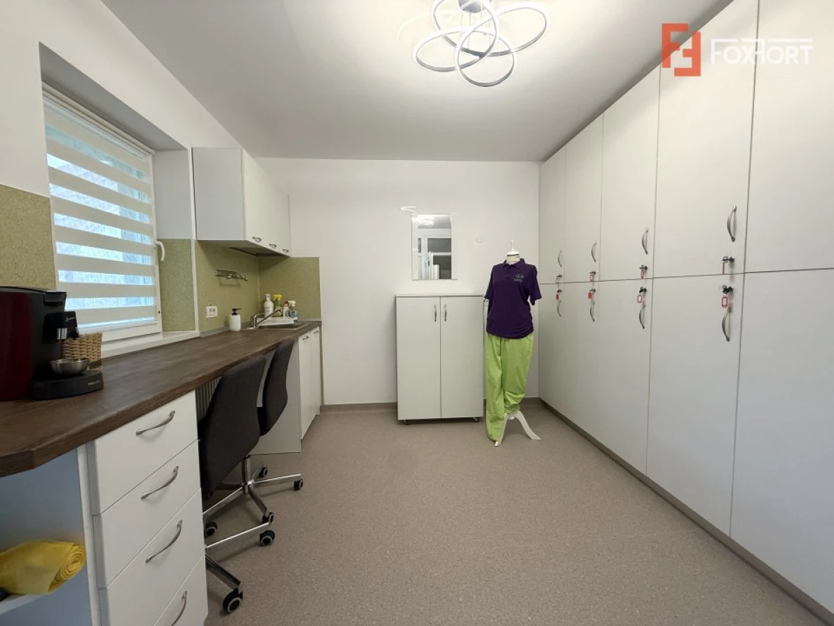 COMISION 0% 2 Cladiri medicale, una amenajata deja, teren 440 mp, Mosnita Noua - 7