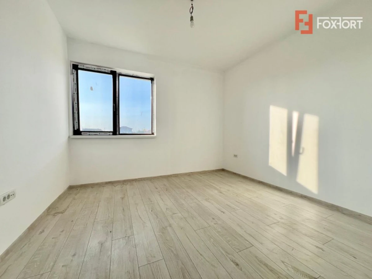 Casa individuala de vanzare cu 4 camere si teren de 532 mp, zona Remetea Mare - 2