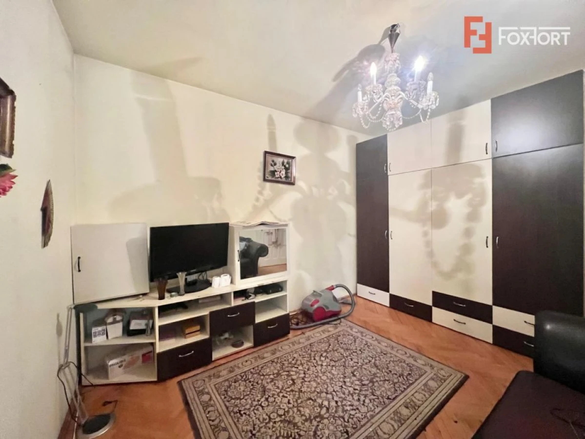 Casa individuala de vanzare cu 3 camere si teren de 510 mp, zona Telegrafului - 7