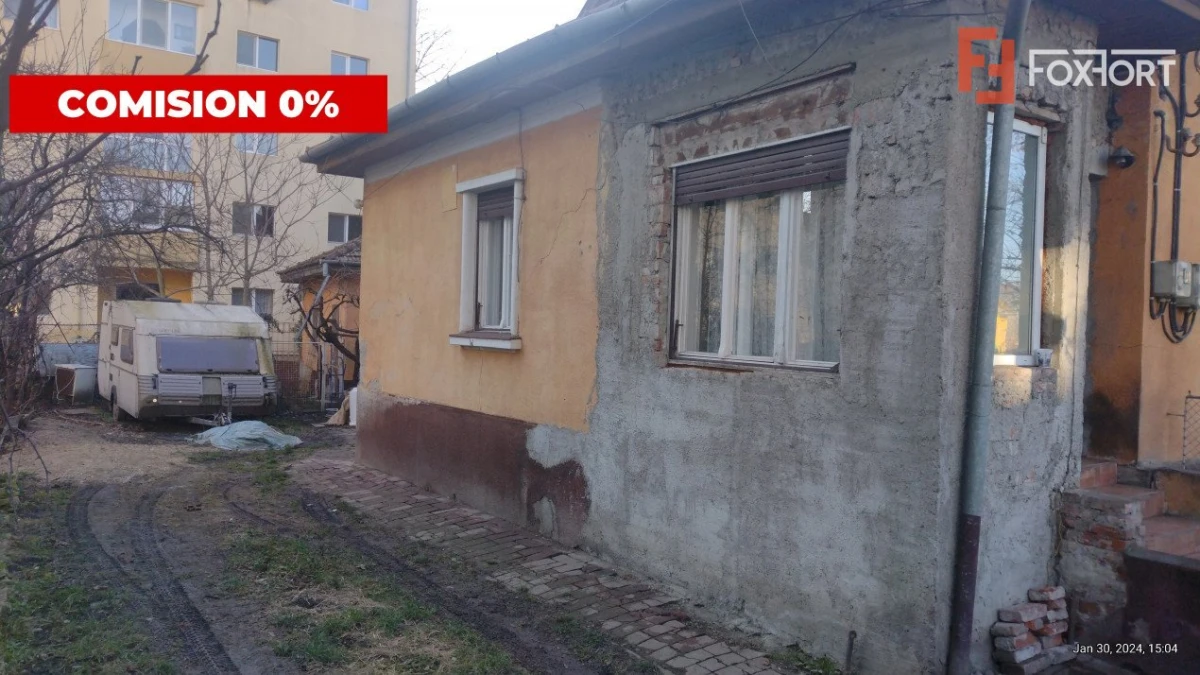 Casa cu teren de vanzare zona Torontalului - Oportunitate investitie - 1