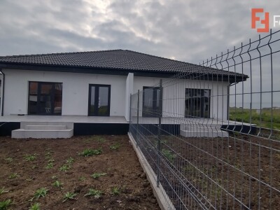 Duplex 3 camere de vanzare in Sacalaz- Zona de Est