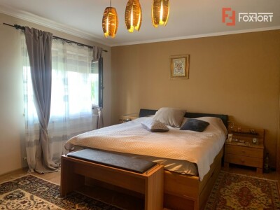 Casa individuala cu 6 camere si piscina, zona Dumbravita