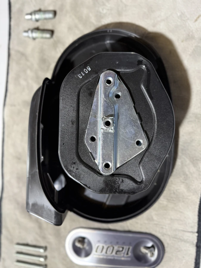 Kit filtru aer si carcasa OEM Harley Davidson Sportster 1200 - 2