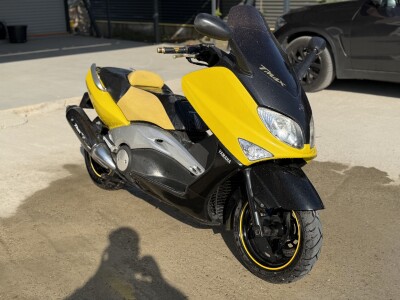 Yamaha T-Max 500