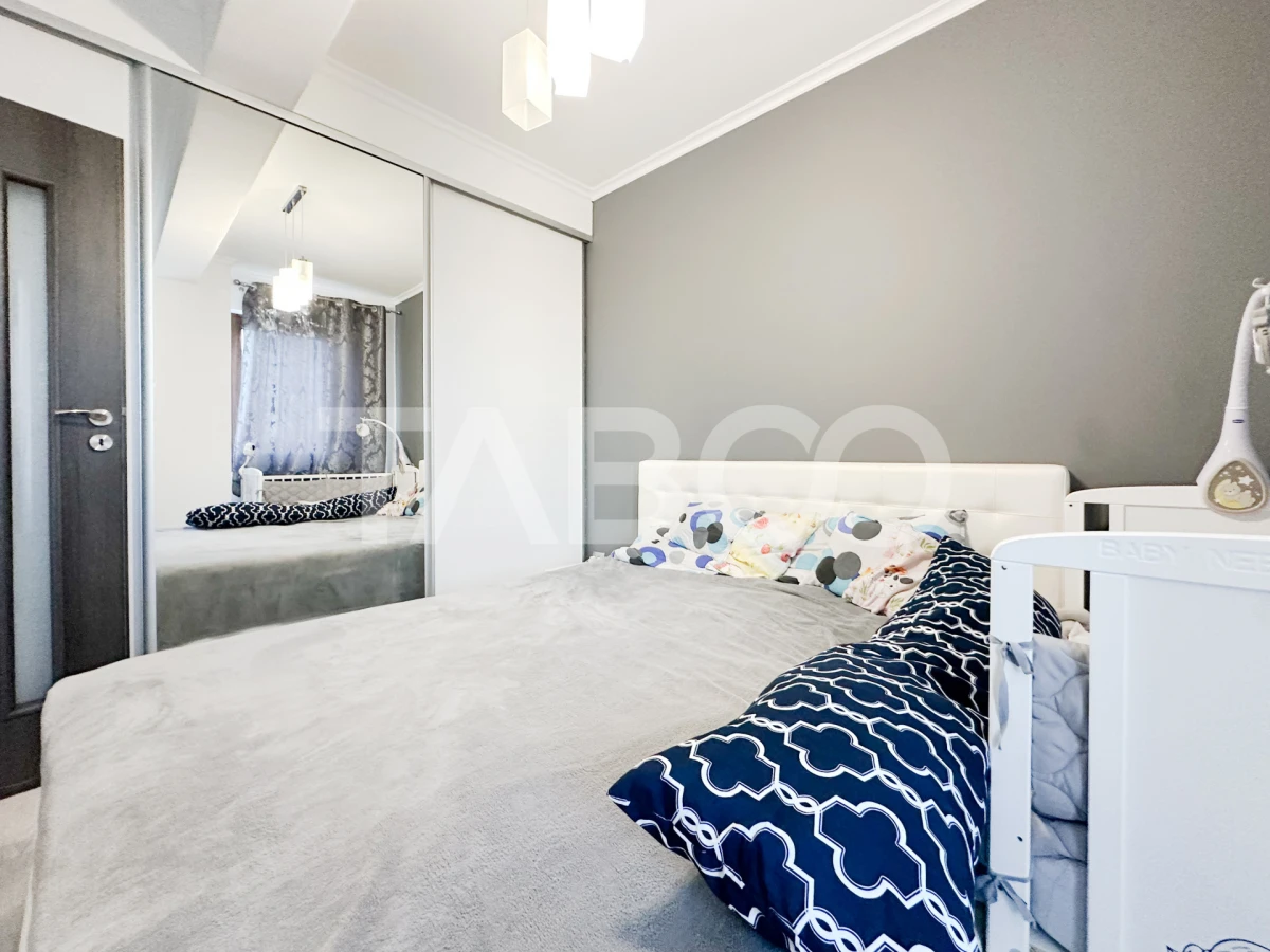 De vanzare apartament 2 camere la cheie in cartier Europa si garaj - 4