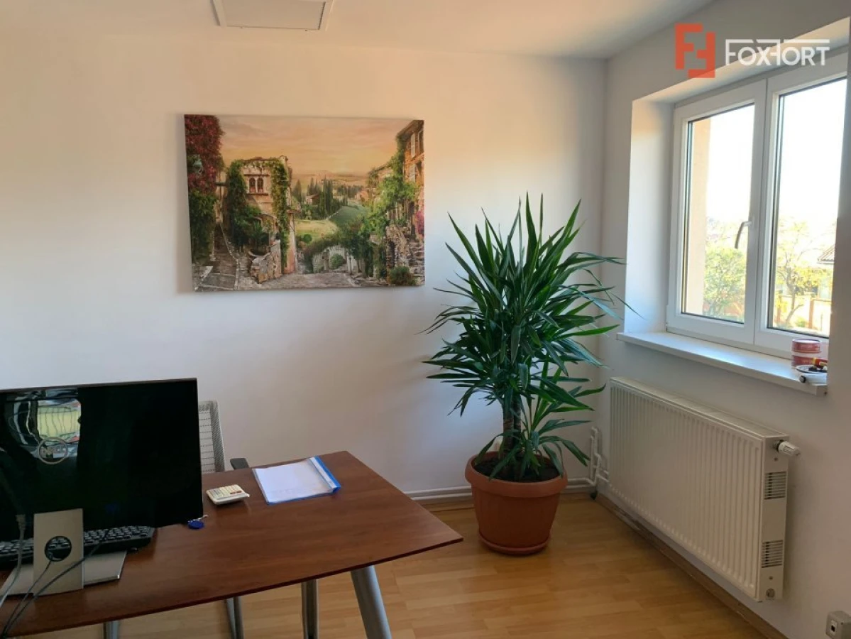 Spatiu comercial cu 12 incaperi si suprafata de 630 mp, zona Mircea cel Batran - 3