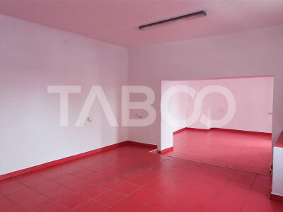 Spatiu comercial 42mpu de vanzare renovat zona Orasul de Jos Sibiu