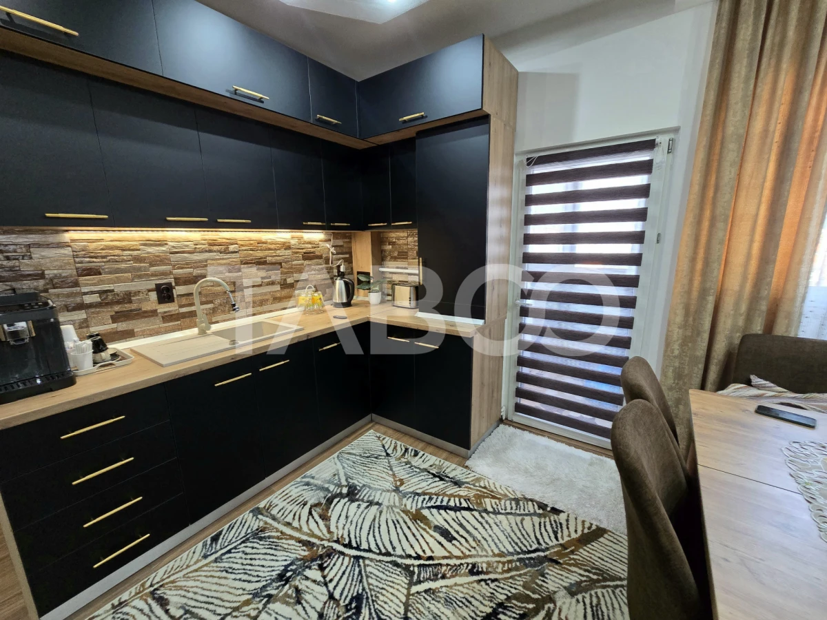 Apartament de vanzare 3 camere balcon mobilat totul nou Mihai Viteazul - 9