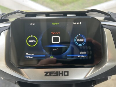 Scuter electric 120 km autonomie