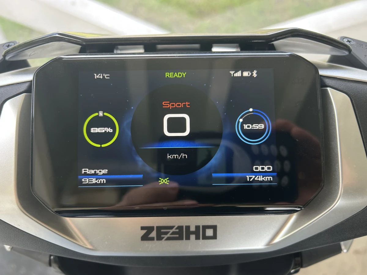 Scuter electric 120 km autonomie - 1
