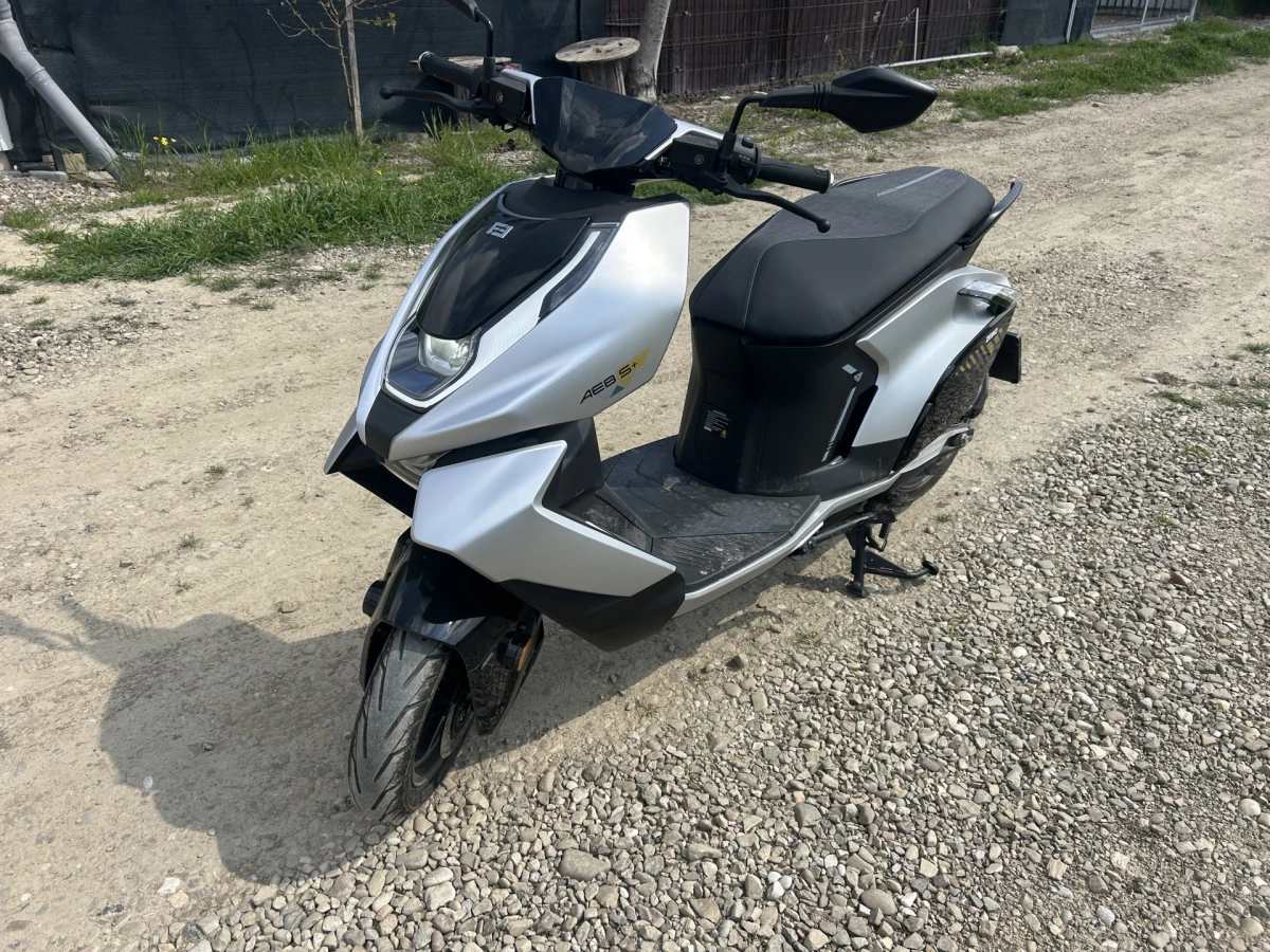 Scuter electric 120 km autonomie - 2