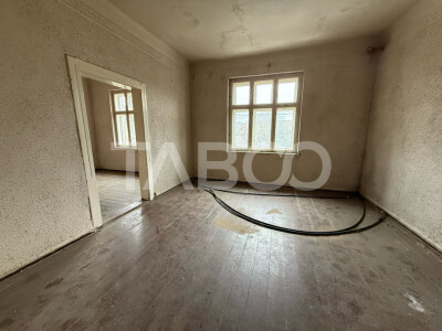 3 apartamente de vanzare la casa 132 mpu si curte 966 mp zona Turnisor