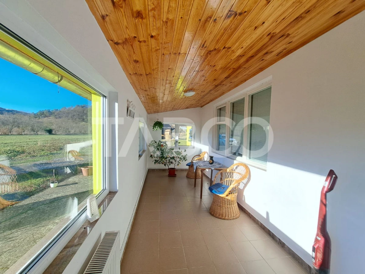 COMISION 0 - Casa cu 4000 mp teren piscina zona retrasa in Casolt - 10