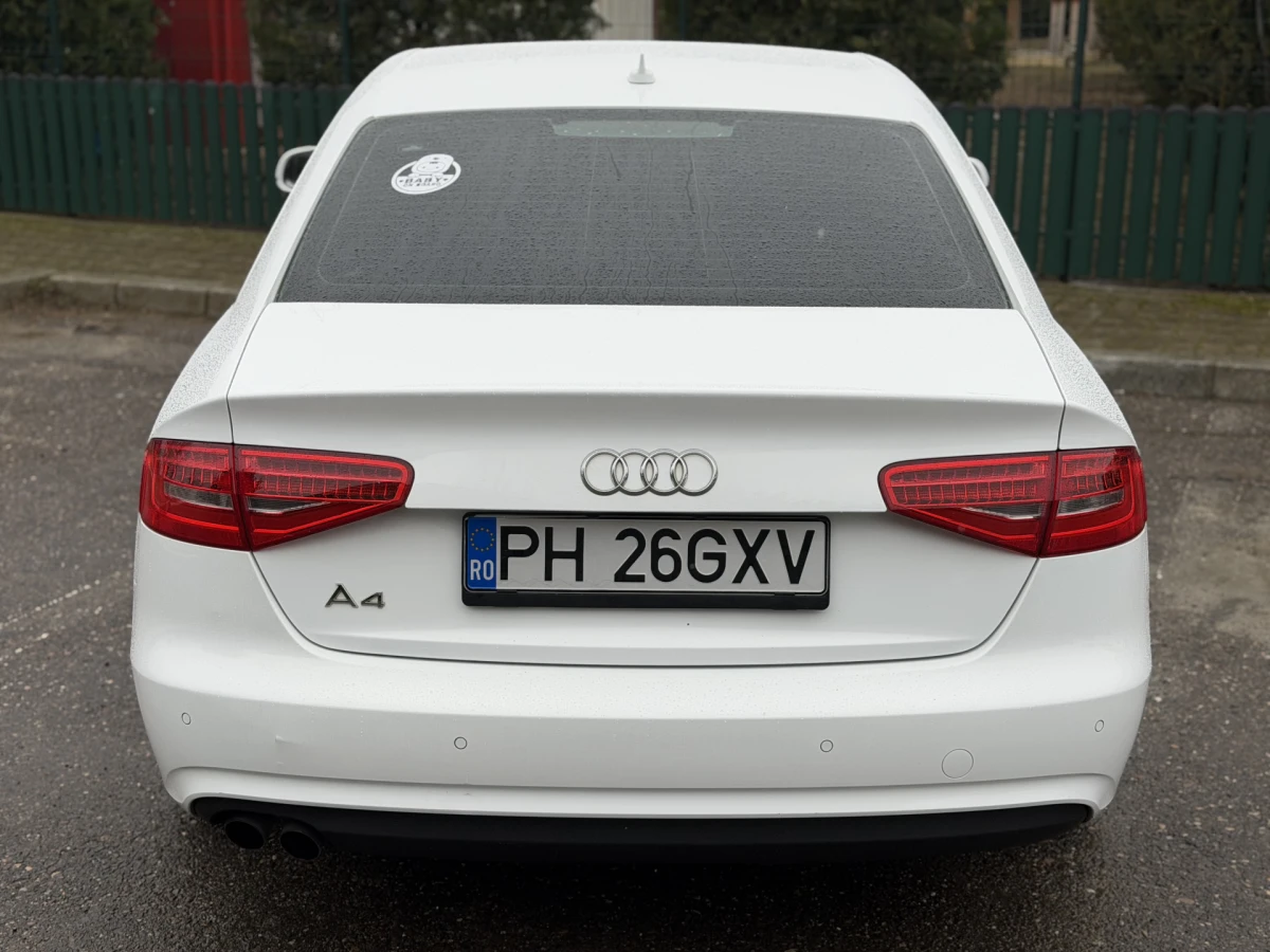 Audi A4 2.0 Diesel S- Line - Facelift - 2