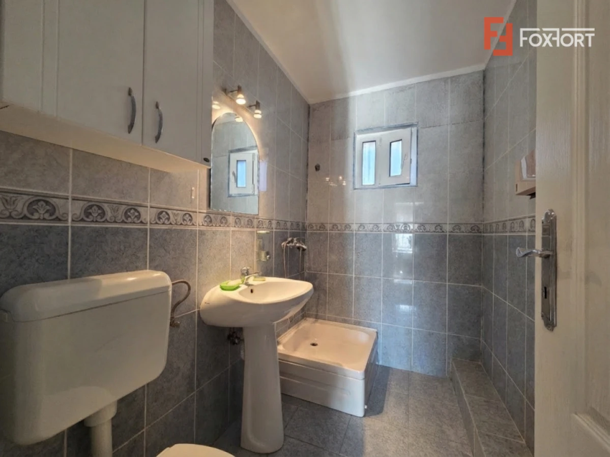 Apartament 2 camere de vanzare in Arad, Strada Praporgescu, locuinta / birou - 5