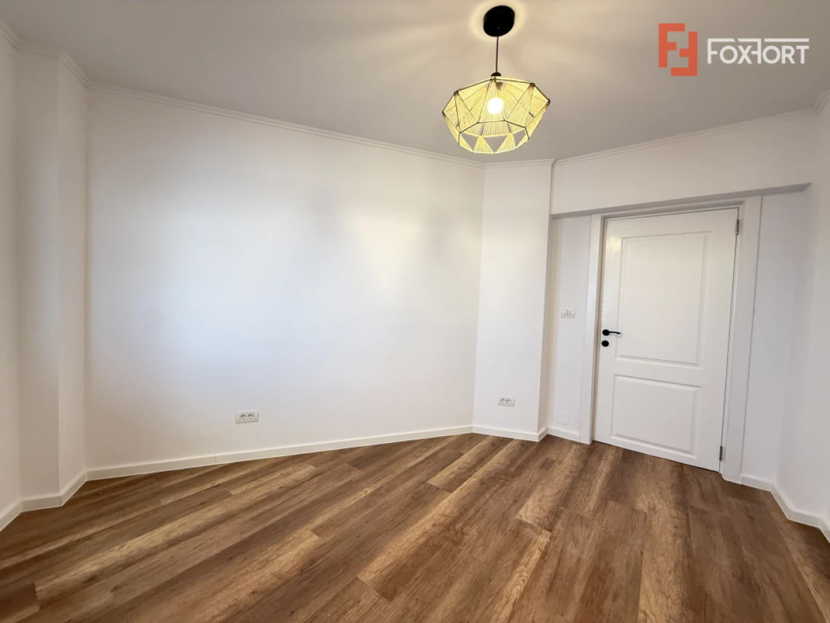 Apartament 4 camere, complet renovat de vanzare in zona Sagului - 3
