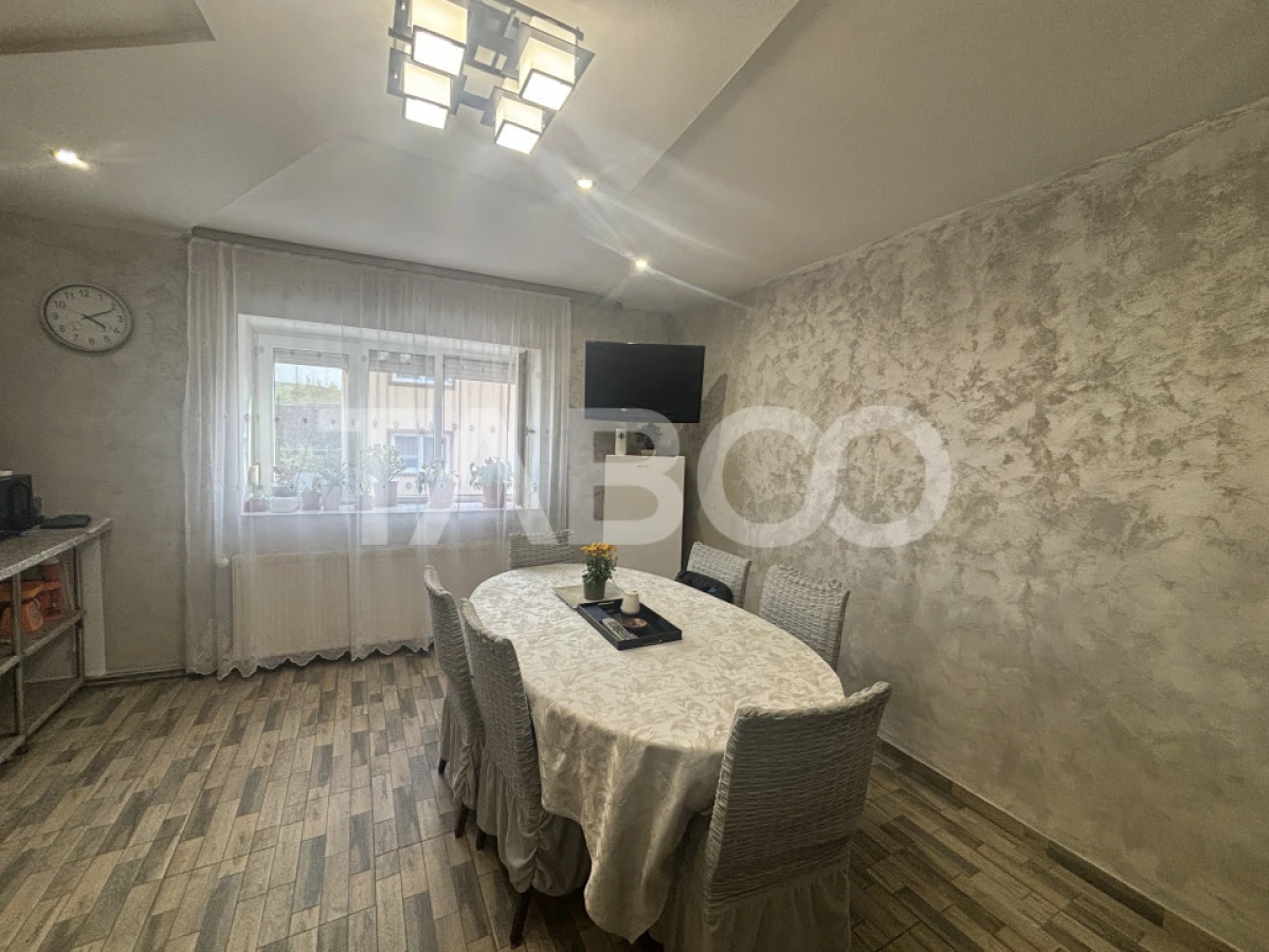 Casa individuala de vanzare cu 470 mp teren zona linistita Sura Mare - 3