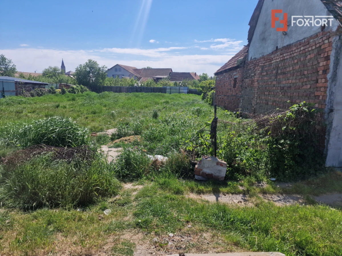 Teren intravilan de vanzare 601 mp in Recas, zona centrala - 1