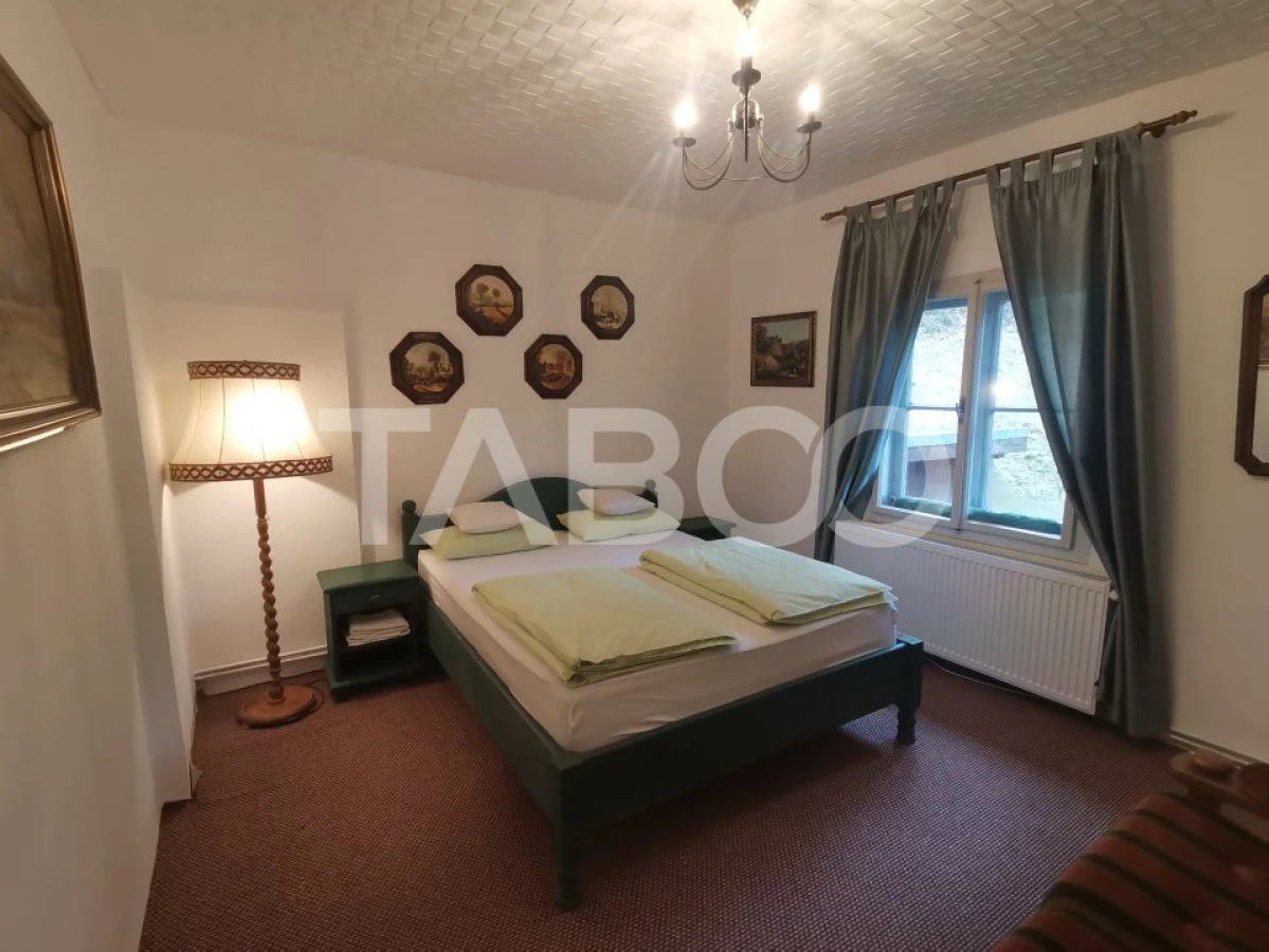 Pensiune de lux de vanzare in inima padurii langa Sibiu - 7