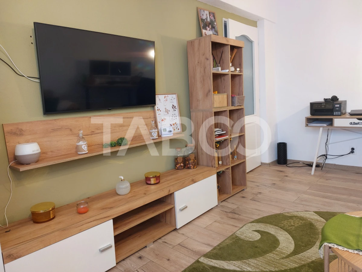 Apartament renovat 66 mp 3 camere 2 bai balcon pivnita Cisnadie - 3