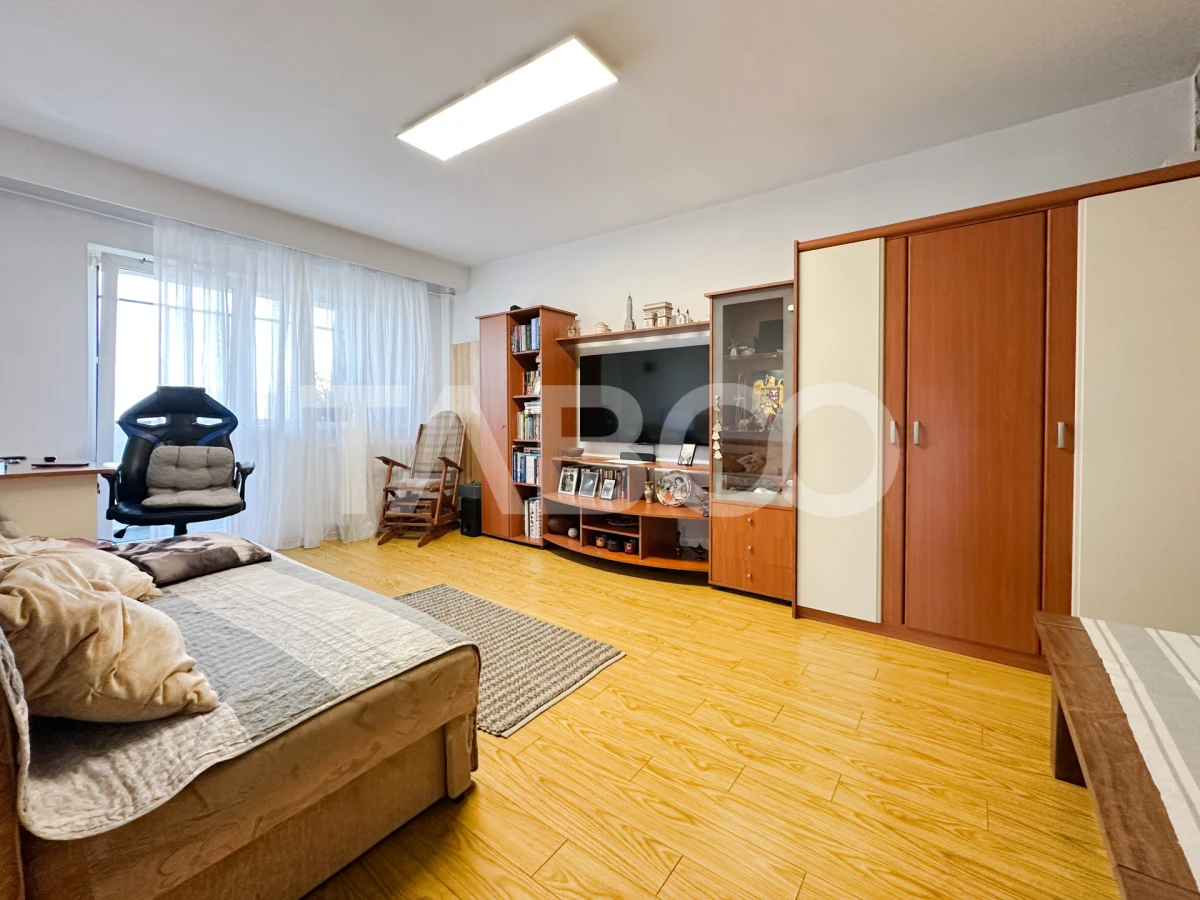 Apartament cu 4 camere decomandate la cheie de vanzare in Marasti - 2