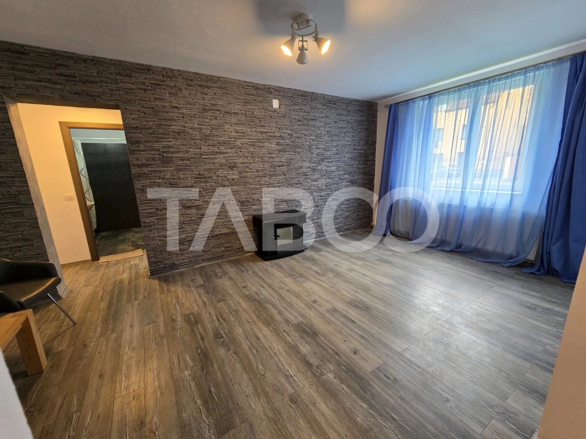 Apartament 2 camere de vanzare 54 mp utili renovat in Strand Sibiu - 1