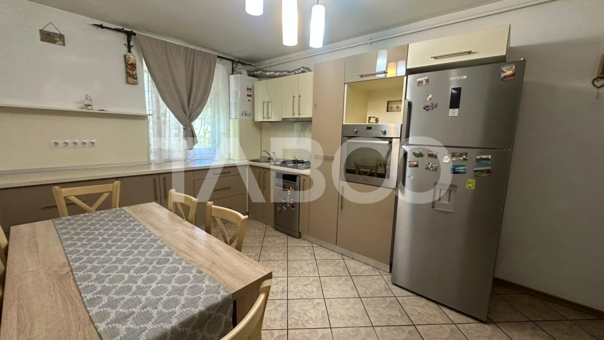 Apartament 3 camere cu balcon mobilat utilat zona Rahovei Sibiu - 2