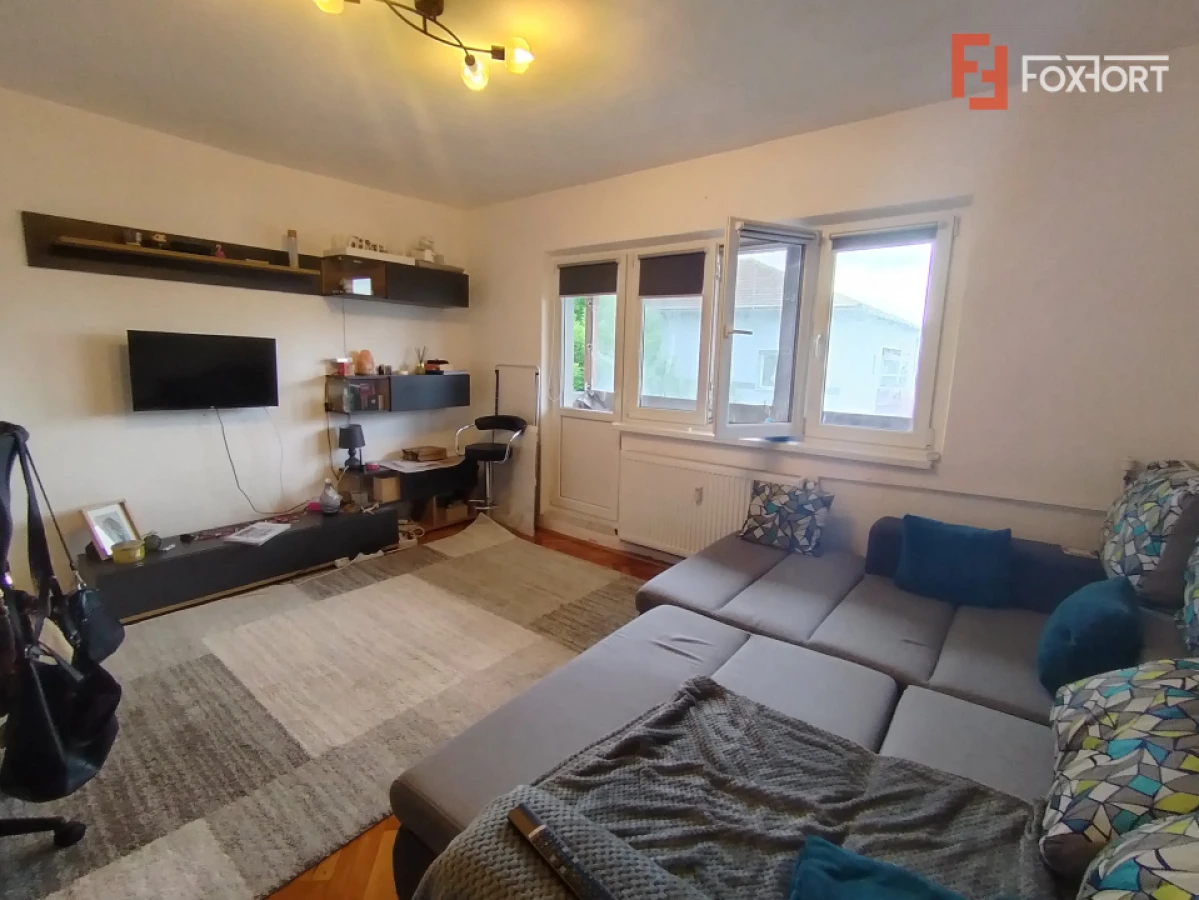 Apartament cu 2 camere de vanzare in zona Spitalul Judetean - 2