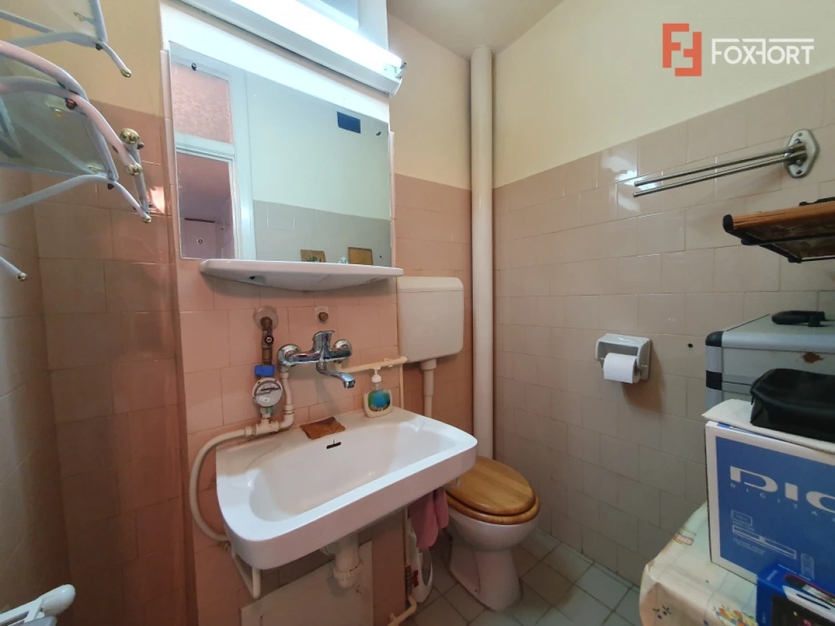 Apartament 3 camere, decomandat, etaj 1, zona Vladeasa - 9