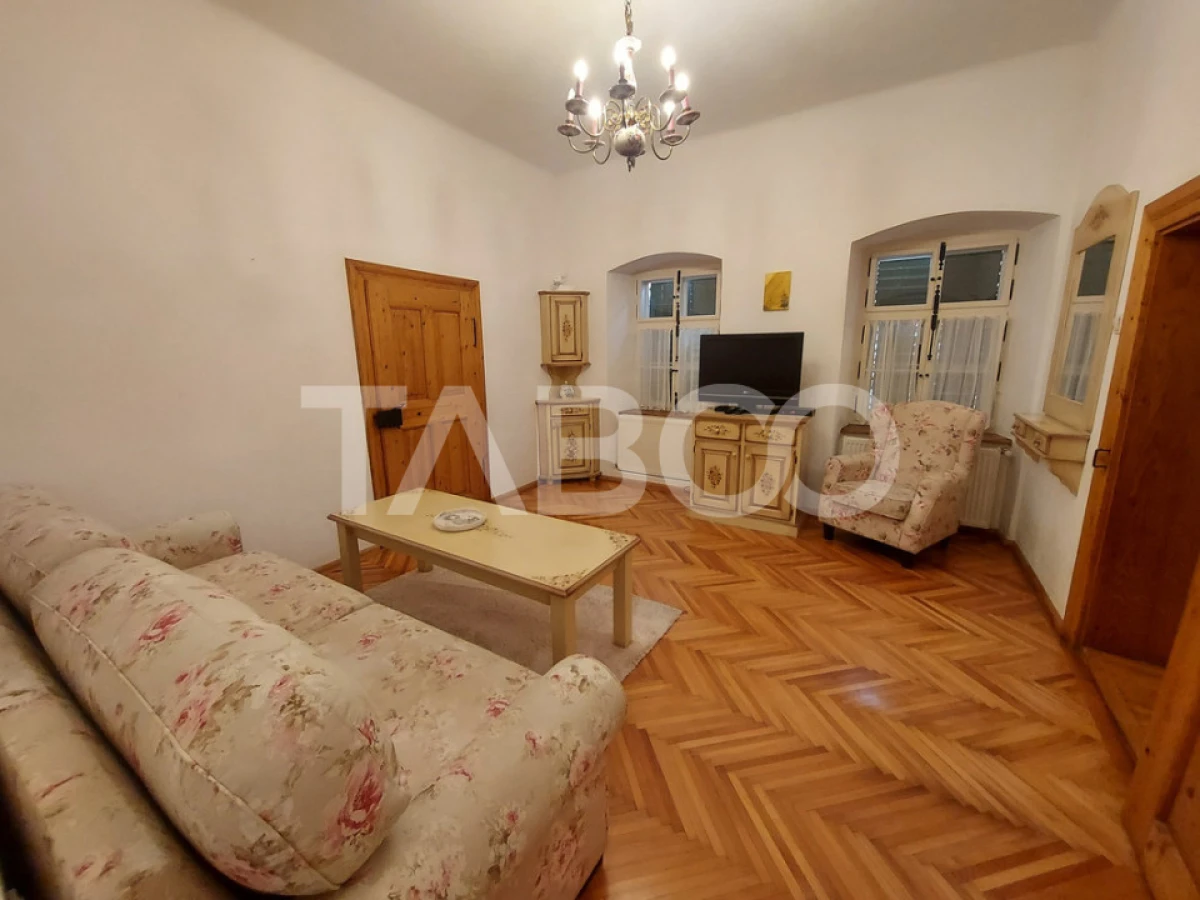 Apartament de vanzare la casa 2 camere 56 mpu Sibiu Centrul Istoric - 2