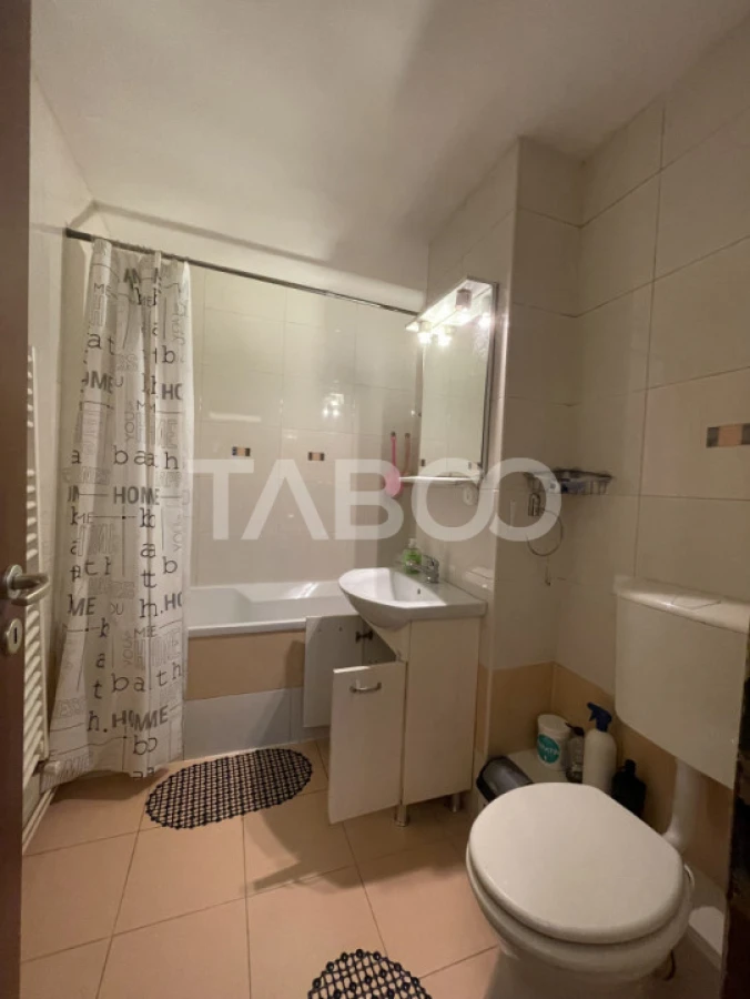 Apartament cu 2 camere decomandate si balcon de inchiriat in Strand - 10