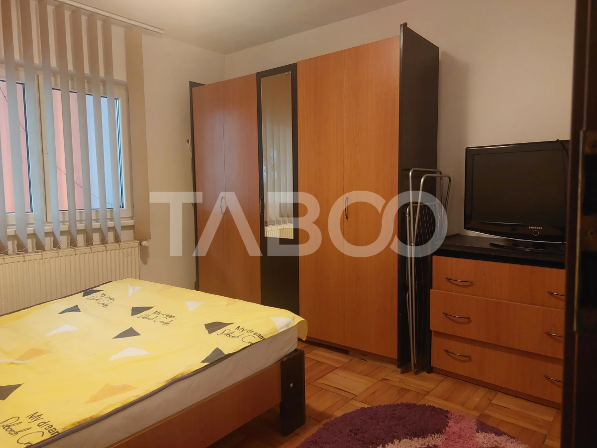 Apartament cu 2 camere decomandate si balcon de inchiriat in Strand - 5