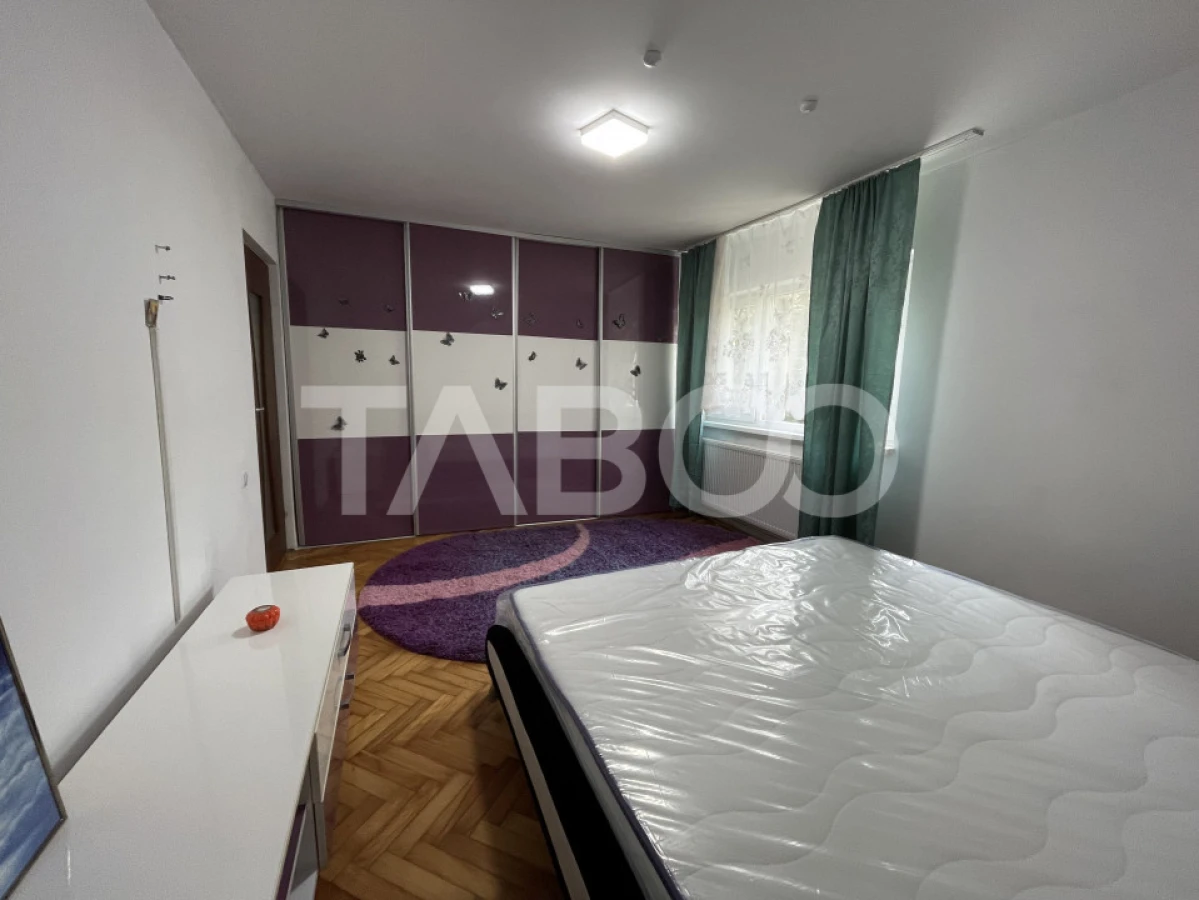 Apartament cu 2 camere decomandate si balcon de inchiriat in Strand - 2