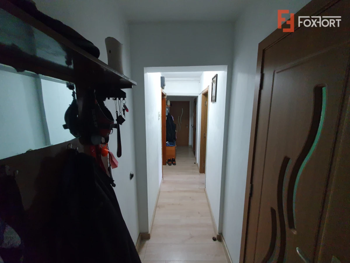Apartament 4 camere, etaj 1, centrala proprie, zona Dacia - 8