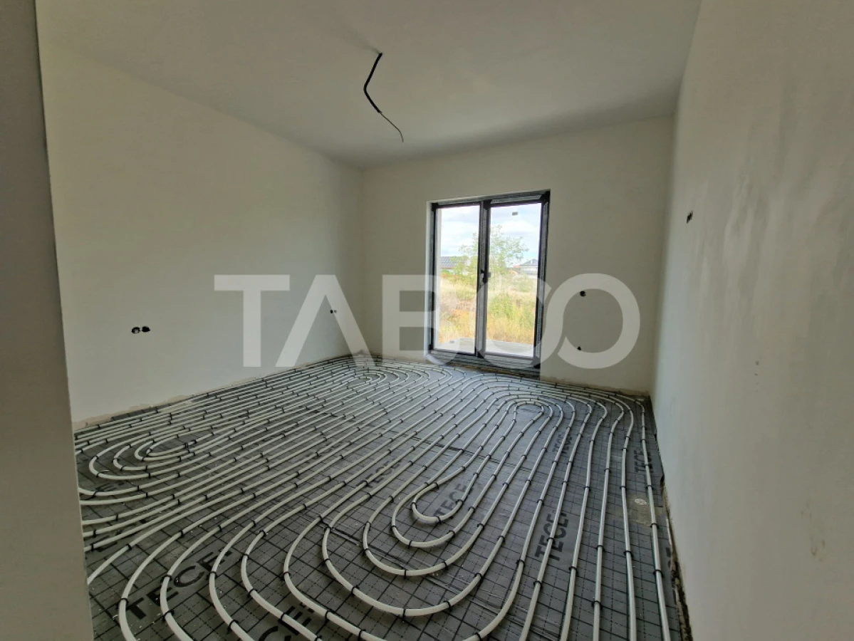 Casa individuala de vanzare 5 camere garaj teren liber 170mp Selimbar - 10
