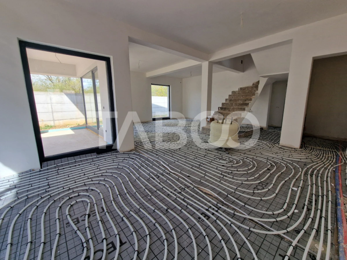 Casa individuala de vanzare 5 camere garaj teren liber 170mp Selimbar - 7