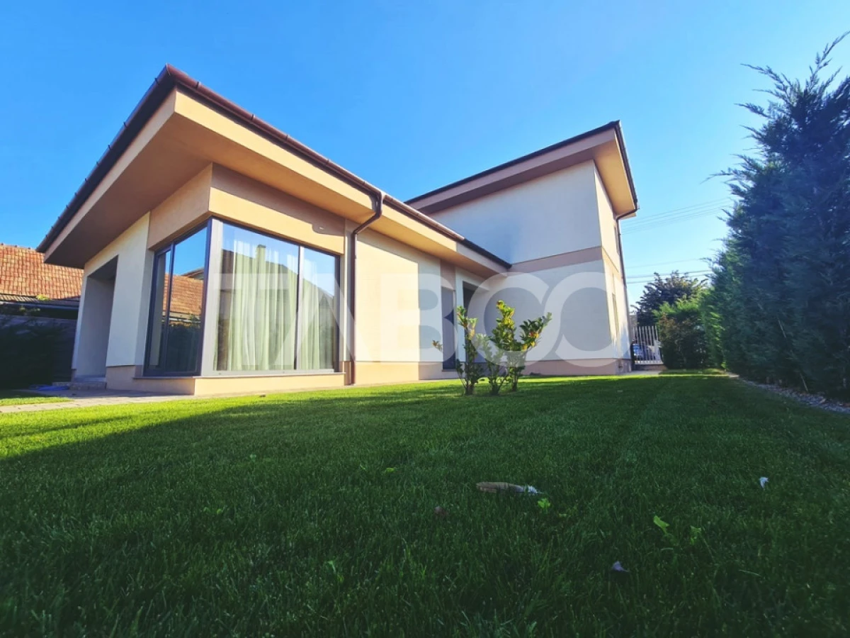 Vila de lux de vanzare in Sebes zona rezidentiala - 5