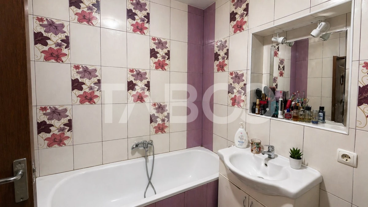 Apartament de vanzare 3 camere 76 mpu zona Terezian Sibiu - 10