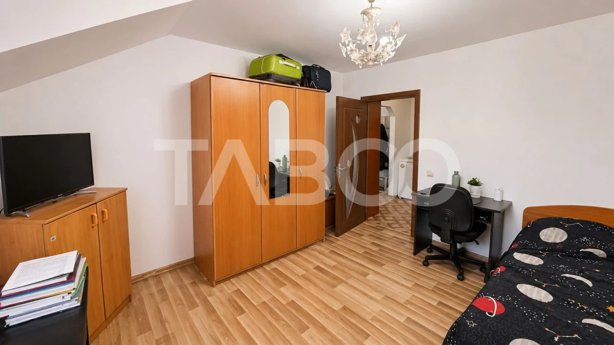 Apartament de vanzare 3 camere 76 mpu zona Terezian Sibiu - 8