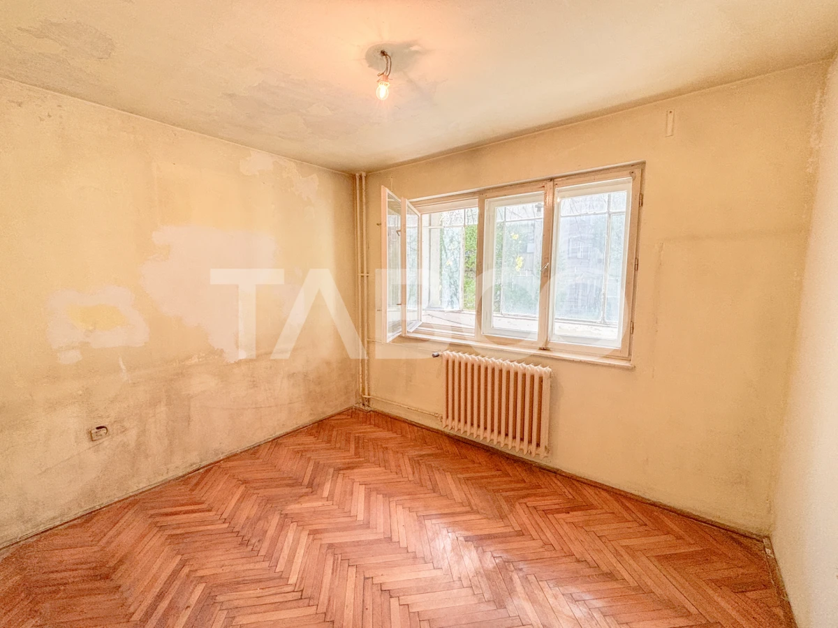 Apartament 2 camere decomandate etaj 1 cu balcon cartier Manastur - 1