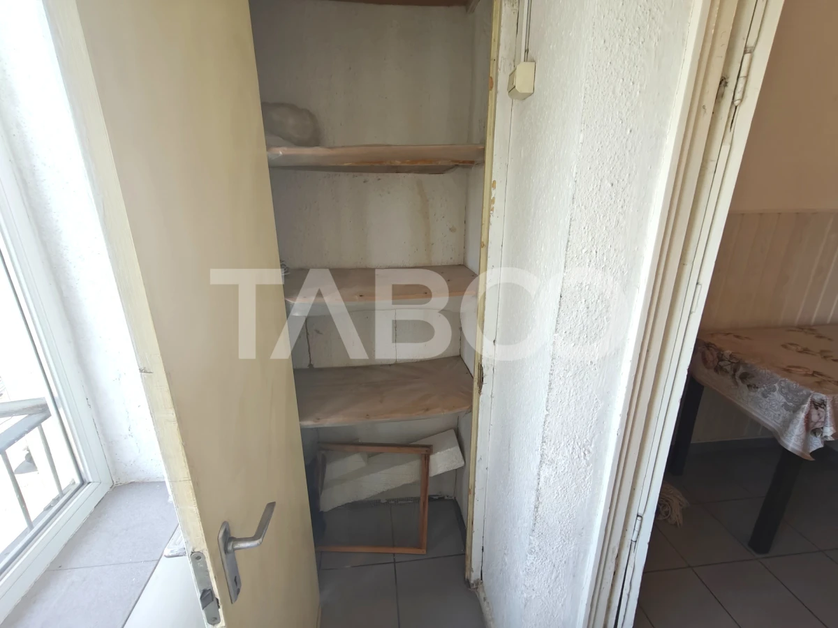Apartament decomandat 2 camere cu pivnita si balcon - zona Terezian - 9
