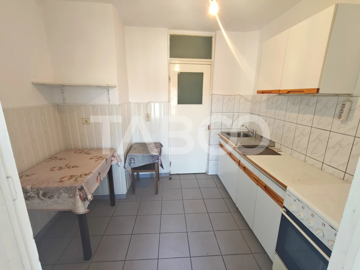 Apartament decomandat 2 camere cu pivnita si balcon - zona Terezian - 7