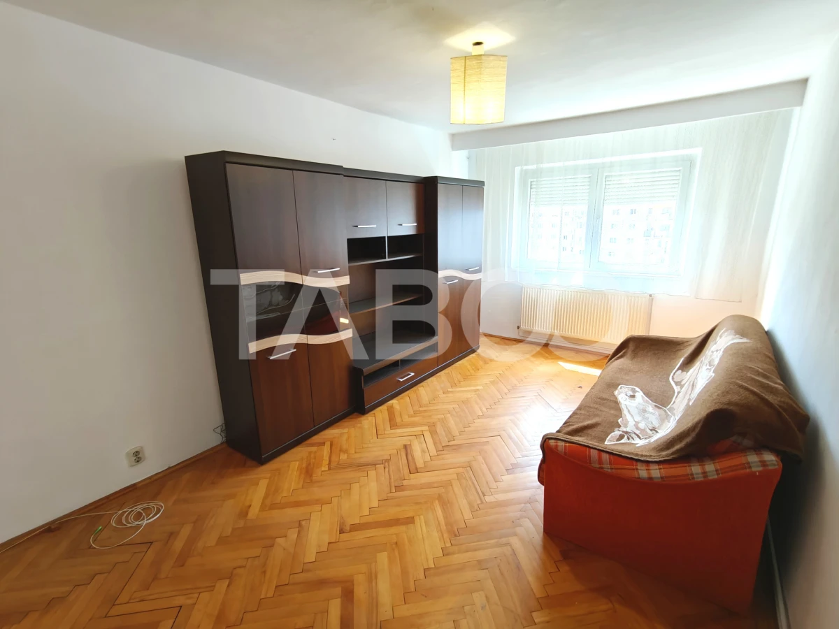 Apartament decomandat 2 camere cu pivnita si balcon - zona Terezian - 2