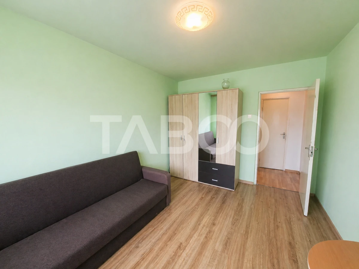 Apartament decomandat de vanzare 2 camere balcon lift Mihai Viteazul - 1