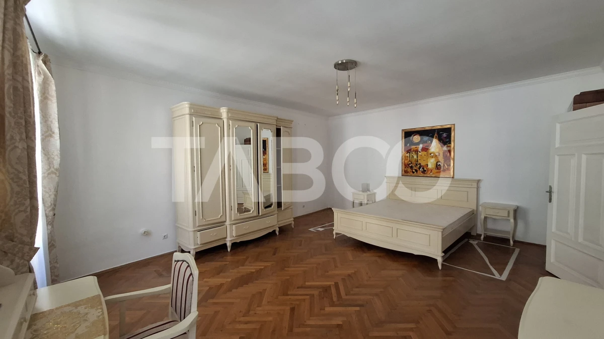 Apartament de vanzare 2 camere 70 mp in Centrul Istoric al Sibiului - 3