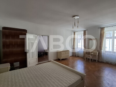 Apartament de vanzare 2 camere 70 mp in Centrul Istoric al Sibiului