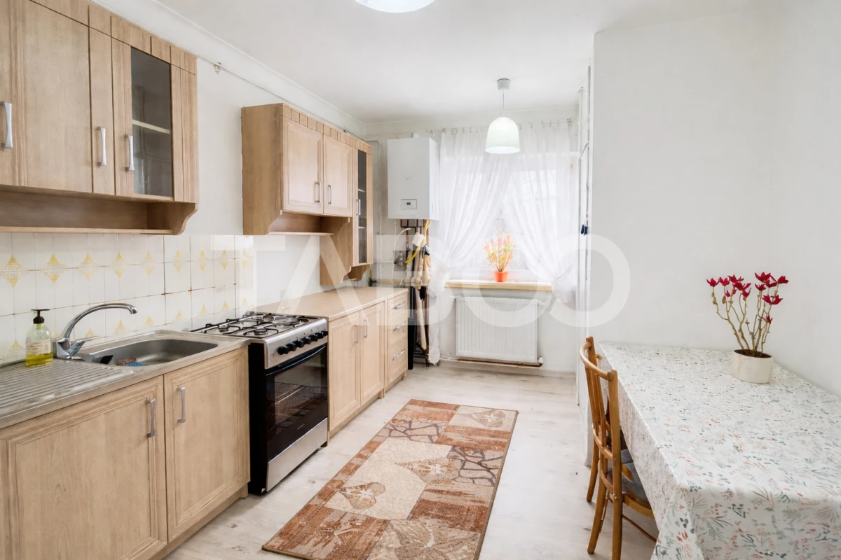 Apartament cu 3 camere 2 balcoane zona retrasa in Cartierul Zorilor - 4