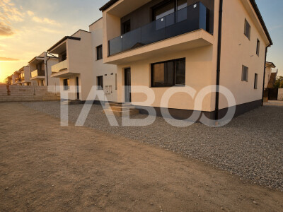 De vanzare casa 3 camere 2 bai 1 balcoane 2 parcari Lidl Arhitectilor