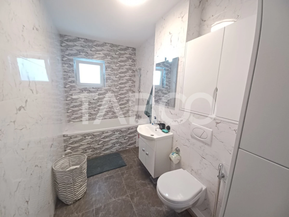 Apartament de vanzare cu 3 camere si balcon Kogalniceanu - 9